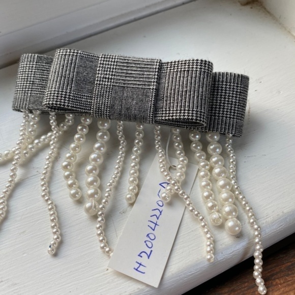 Anthropologie Houndstooth  Hair Bow Barrette - Picture 3 of 6